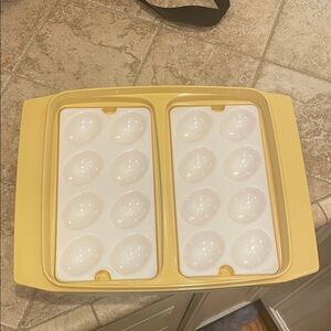Tupperware Yellow and White Egg Tray
